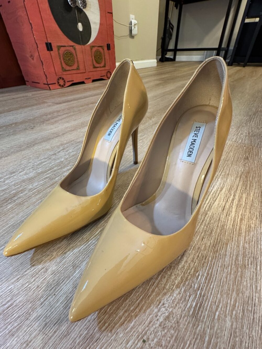 Steve Madden Nude Patent Stiletto Heels Size 8.5 – Classic Pumps